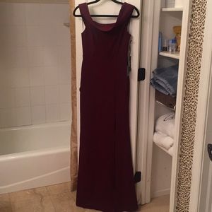 New w tags Lulus S Aveline Burgundy Maxi